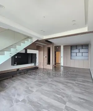 3bdrm Duplex in Coolest Estate, Oyster Bay for sale