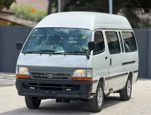 Toyota HiAce 2002 White