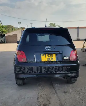 Toyota IST 2004 Black