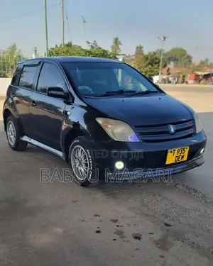 Toyota IST 2004 Black