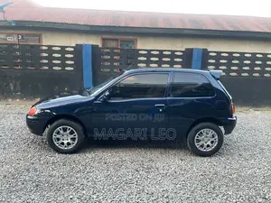 Toyota Starlet 2000 Blue
