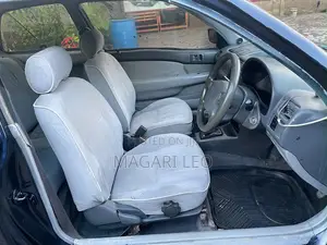 Toyota Starlet 2000 Blue