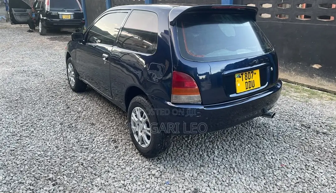 Toyota Starlet 2000 Blue