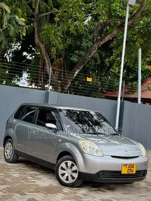 Mazda Verisa 2012 Gold
