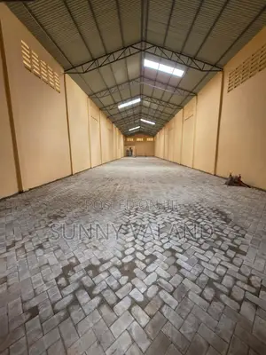 500sqm Commercial Warehouse for Rent