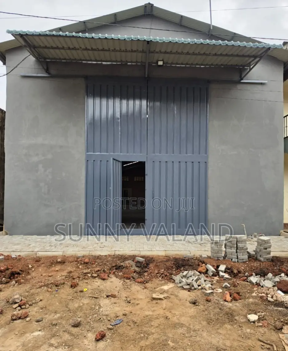 500sqm Commercial Warehouse for Rent