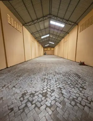 500sqm Commercial Warehouse for Rent