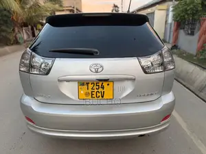 Toyota Harrier 2005 Silver