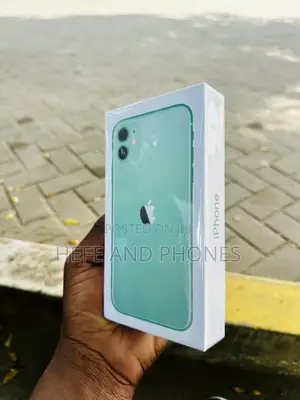 New Apple iPhone 11 128 GB Green