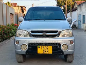 Daihatsu Terios Automatic 2004 Silver