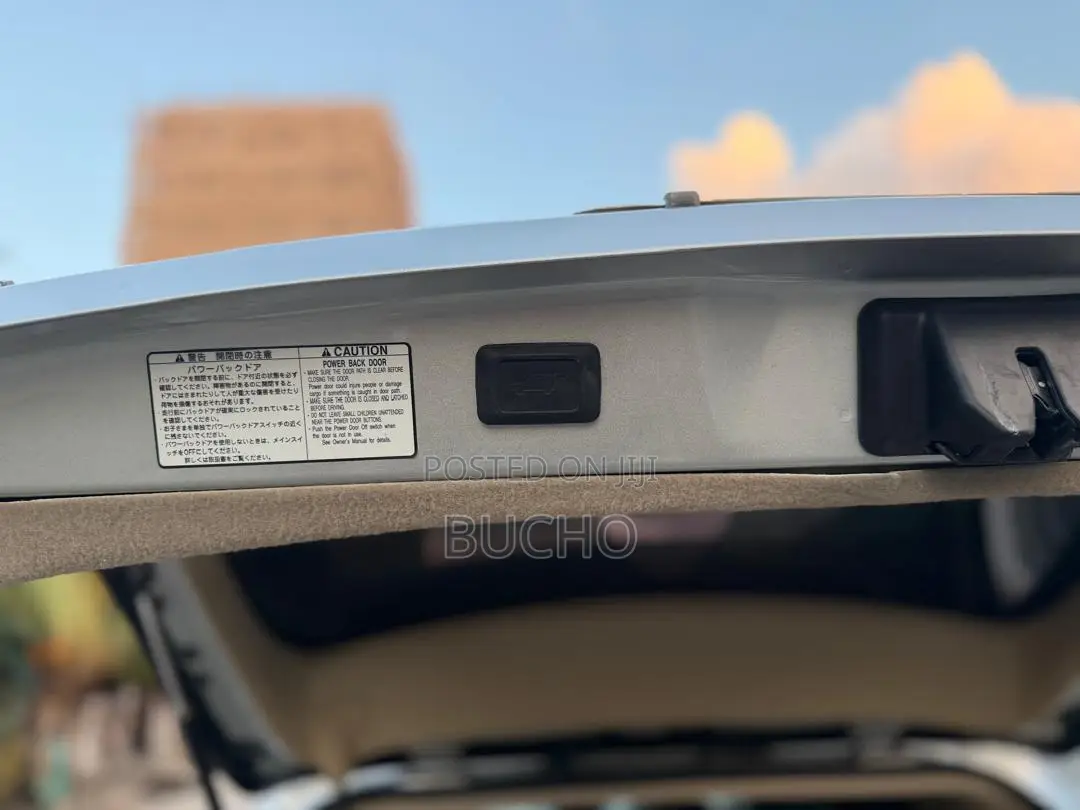 Toyota Harrier 2005 Silver