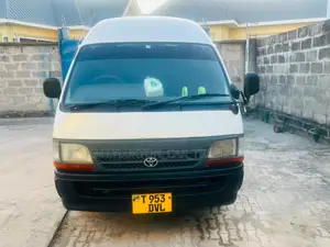 Toyota HiAce 2008 White