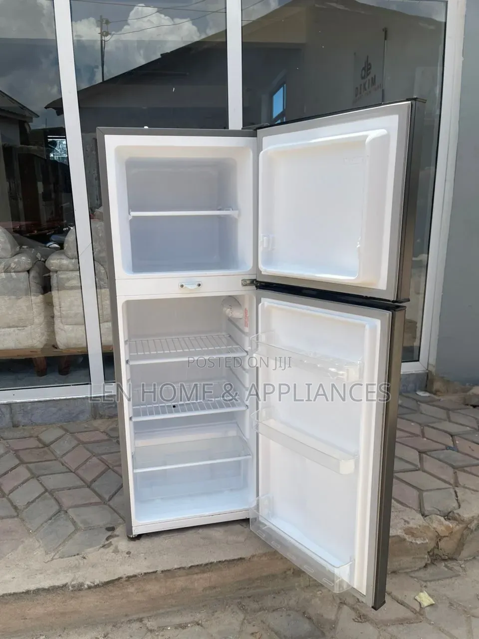 Refrigerator Boss 118L