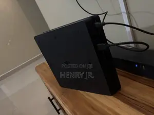 PlayStation 4 - Slim