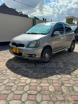 Toyota Vitz 2003 Gray