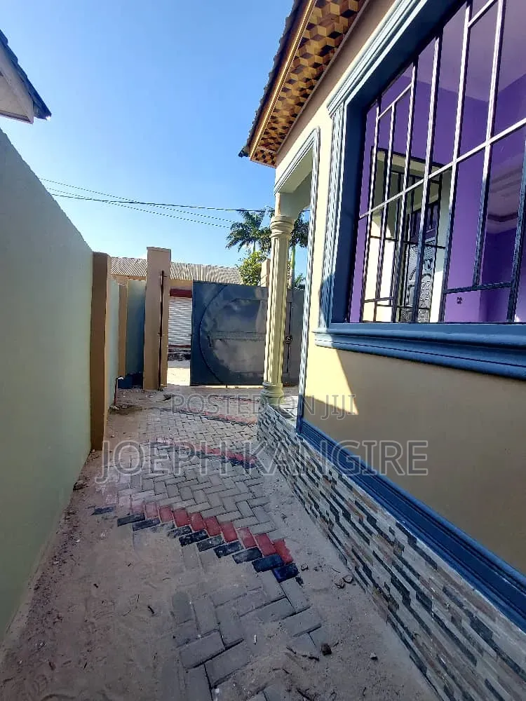 3bdrm House in Dovyastreet, Mbagala for sale