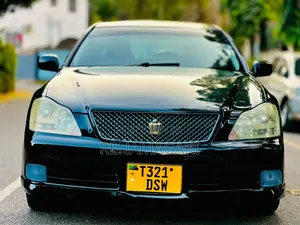 Toyota Crown 2006 Black