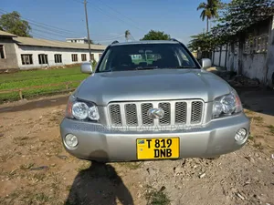 Toyota Kluger 2005 Silver