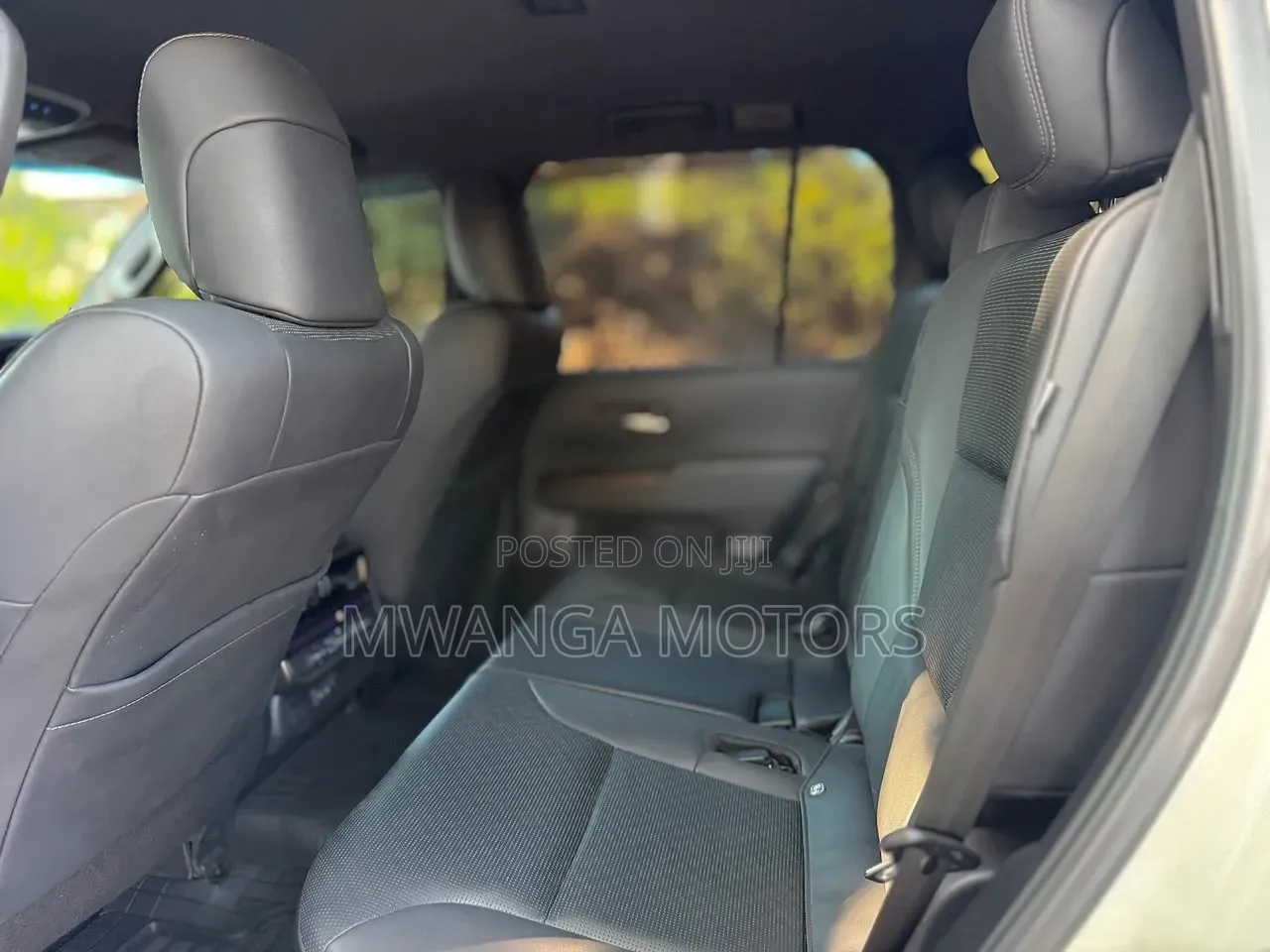 Toyota Land Cruiser 2023 White