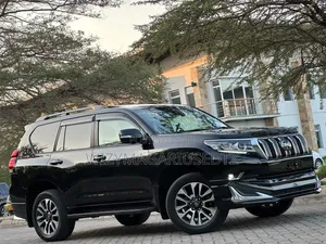 Toyota Land Cruiser 2023 Green