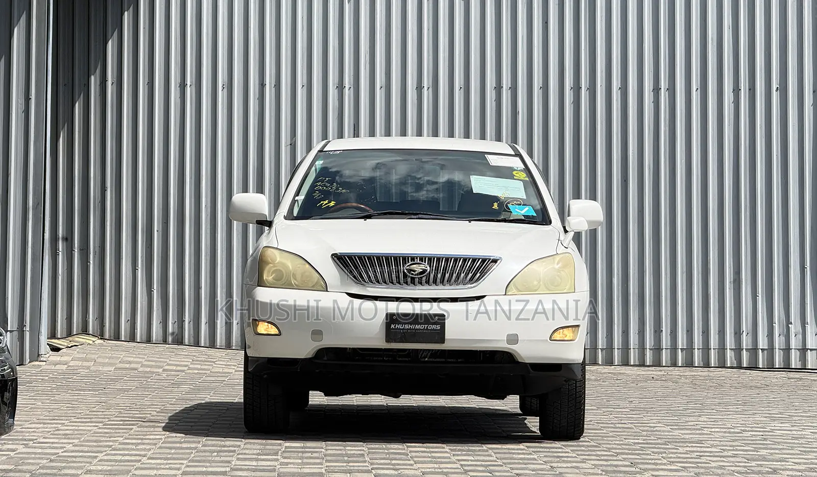 Toyota Harrier 240G 2003 White