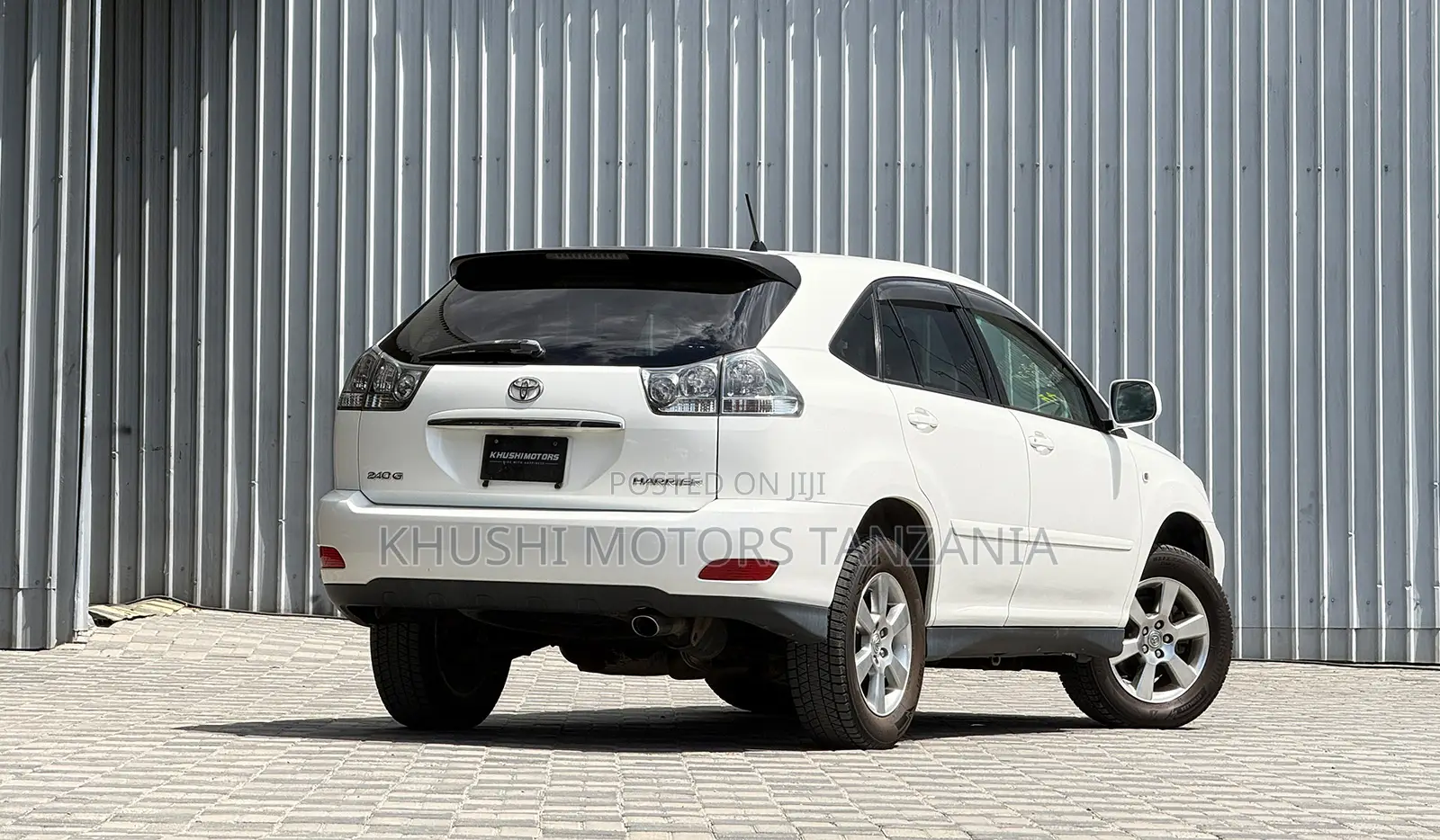 Toyota Harrier 240G 2003 White