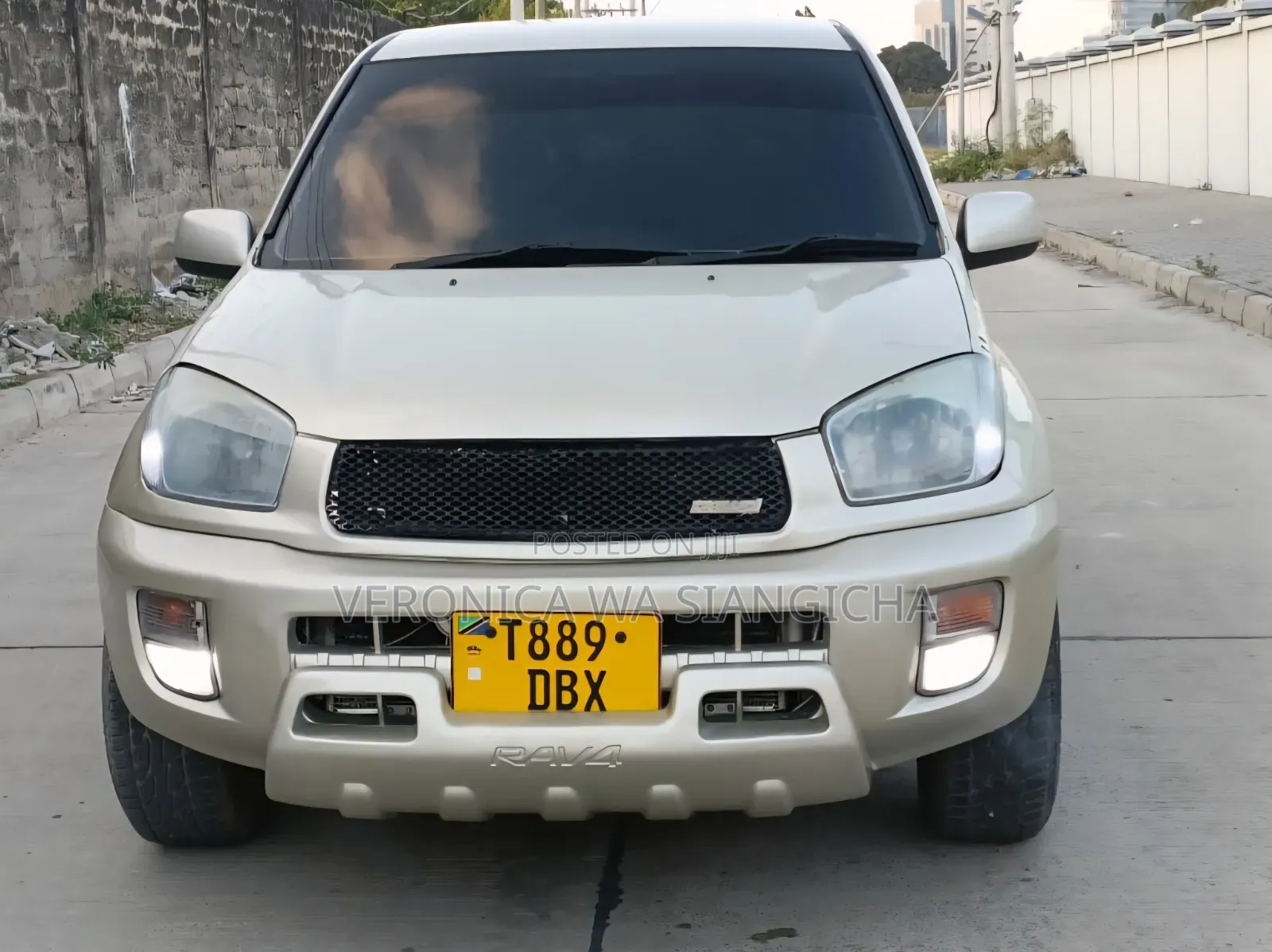Toyota RAV4 Automatic 2003 Gold