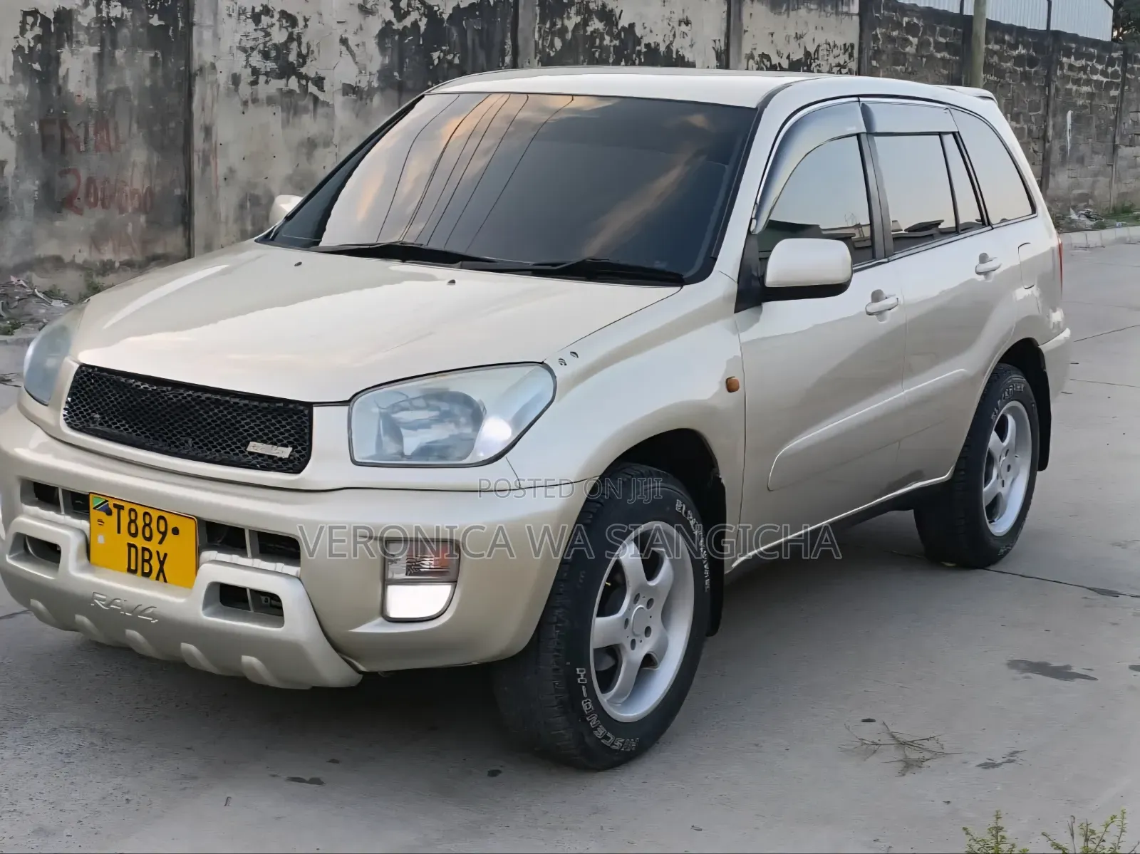 Toyota RAV4 Automatic 2003 Gold