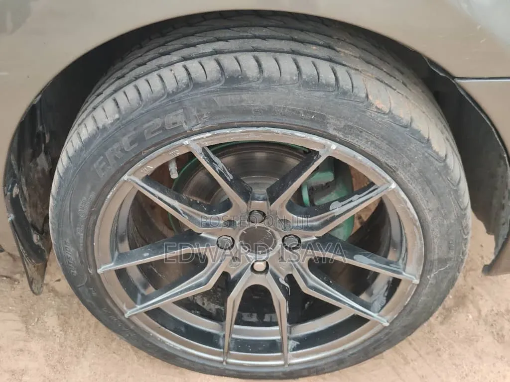 Toyota IST 2004 Gray