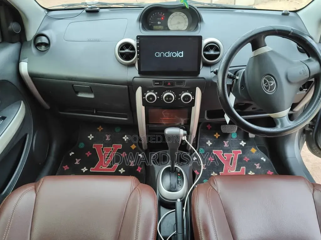 Toyota IST 2004 Gray