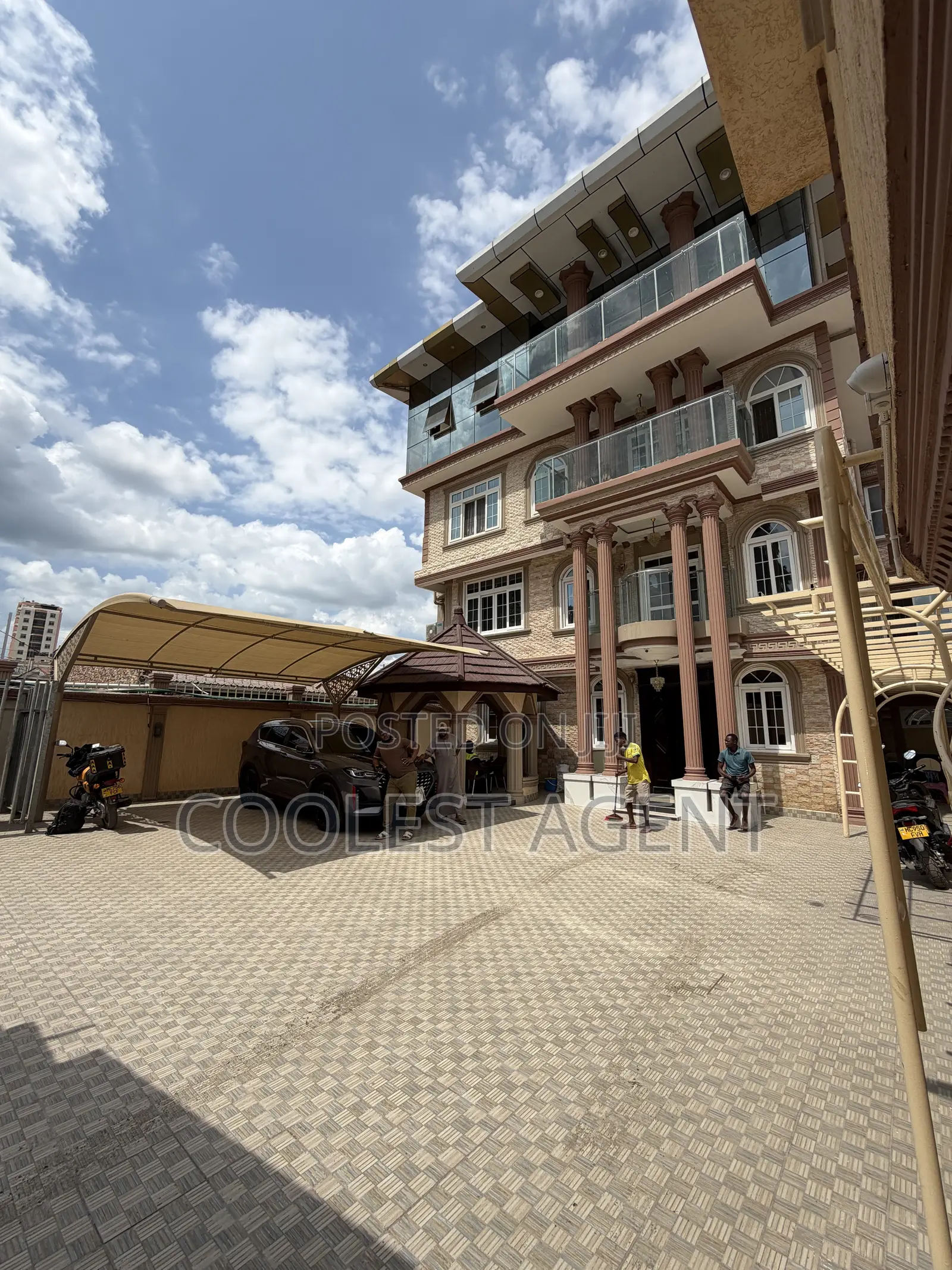10bdrm Duplex in Coolest Estate, Kinondoni for sale