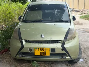 Toyota Passo 2005 Green