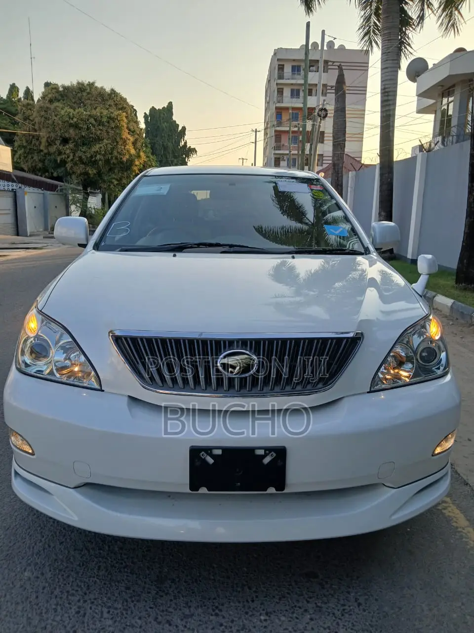 Toyota Harrier 2005 White