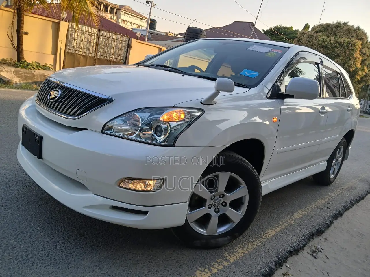 Toyota Harrier 2005 White