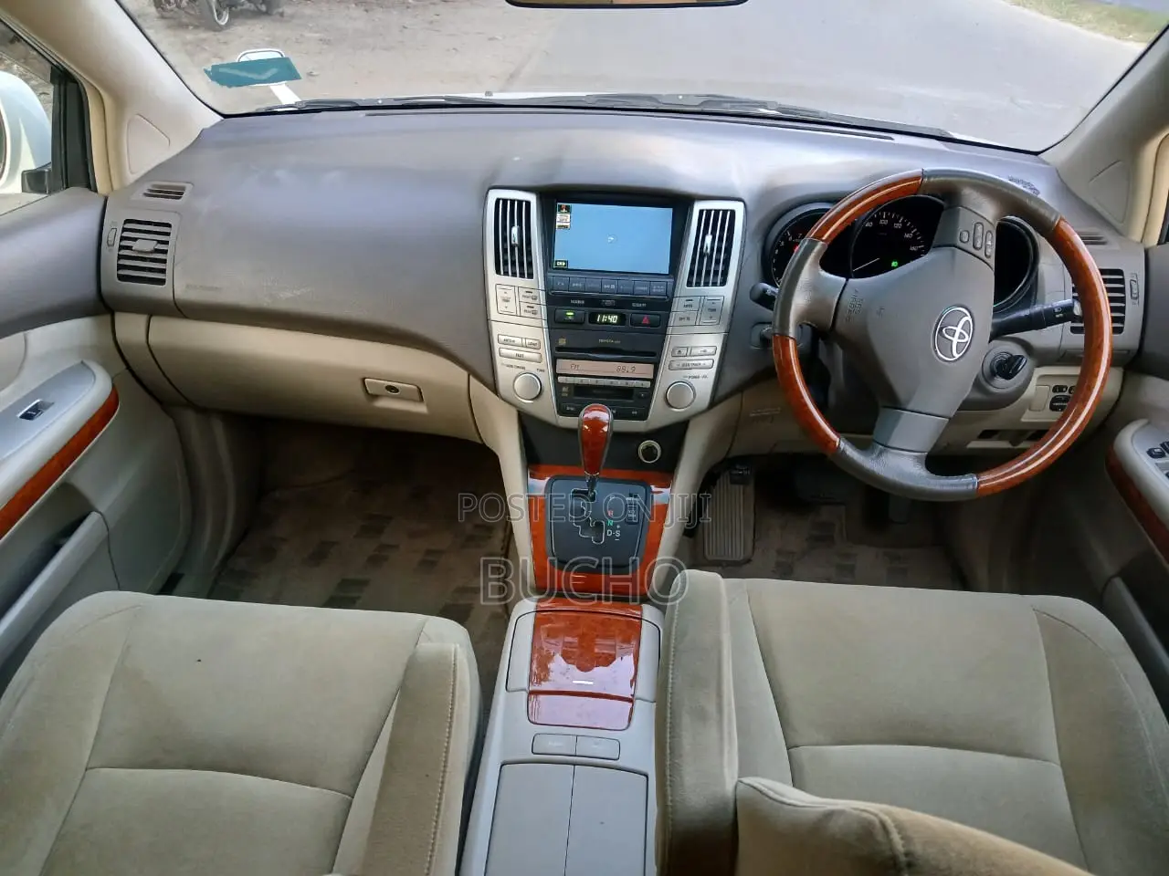 Toyota Harrier 2005 White