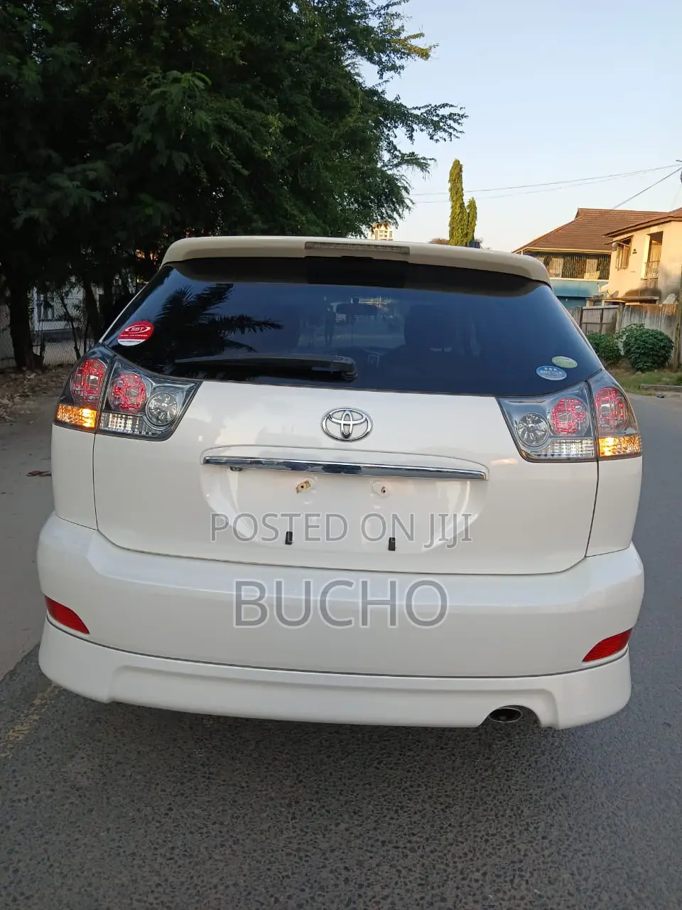 Toyota Harrier 2005 White