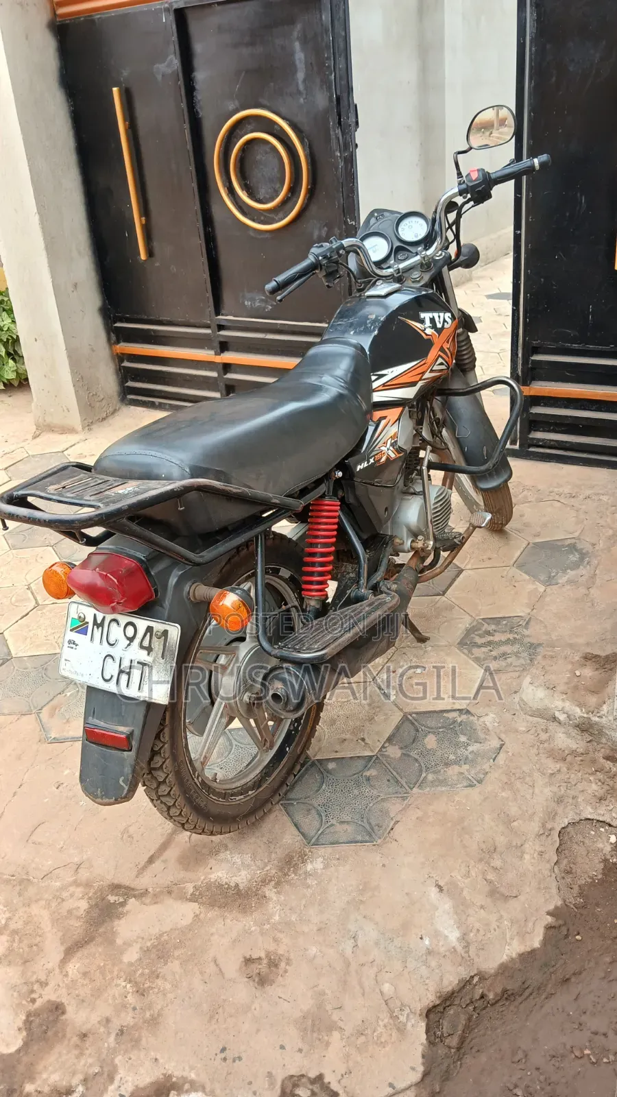 TVS HLX Plus ES 2019 Black
