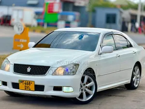 Toyota Crown 2007 White