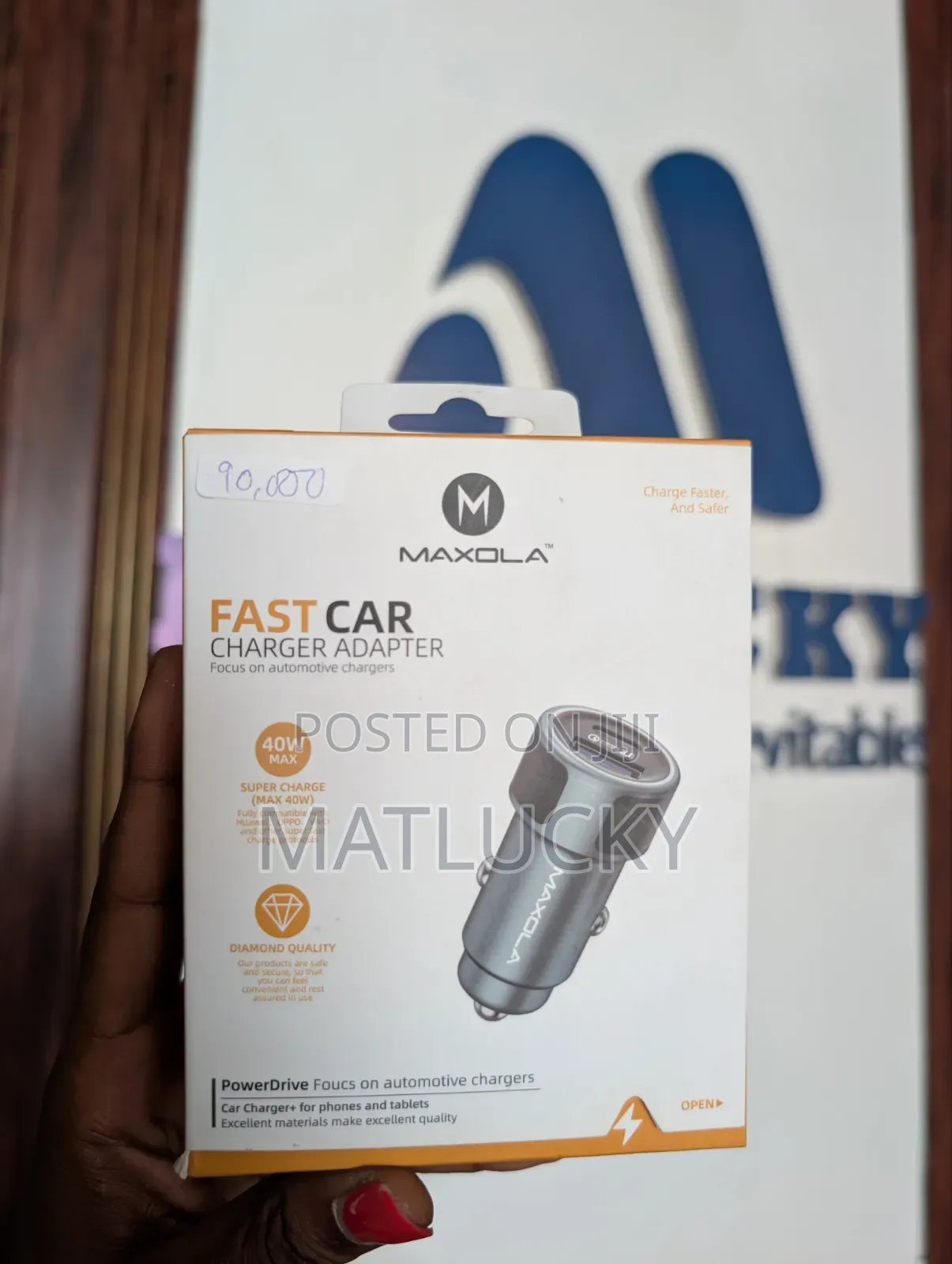 MAXOLA Fast Charger
