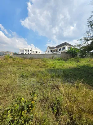 Kiwanja SQM 950 Kinauzwa Madale Kontena