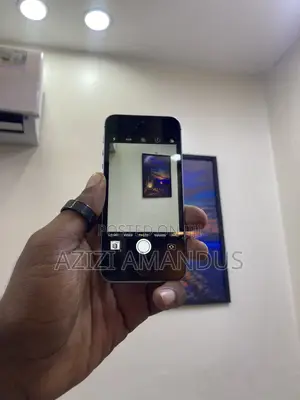 Apple iPhone SE 32 GB Gray