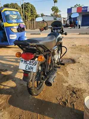 Bajaj Boxer 2024 Black