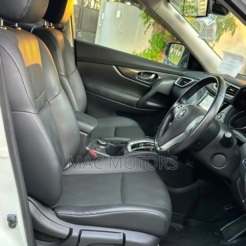 Nissan X-Trail 2.0 Petrol FWD 2015 White