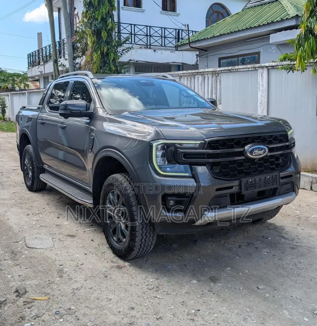 Ford Ranger 2025 Gray