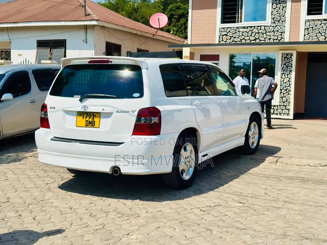 Toyota Kluger 2005 White
