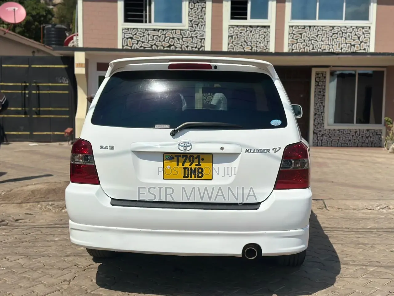 Toyota Kluger 2005 White
