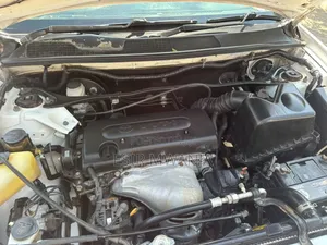 Toyota Kluger 2005 White