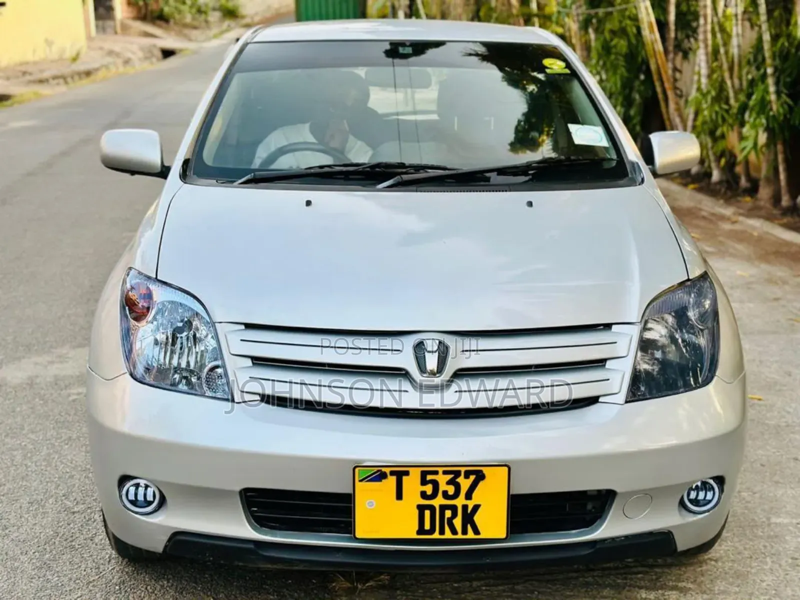 Toyota IST 2005 Silver