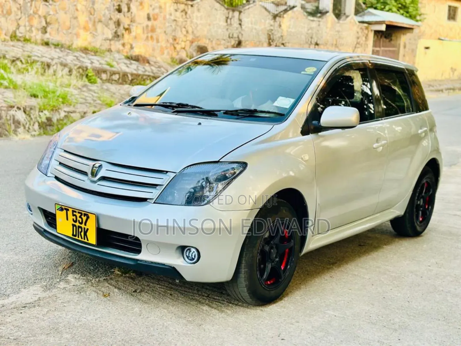 Toyota IST 2005 Silver