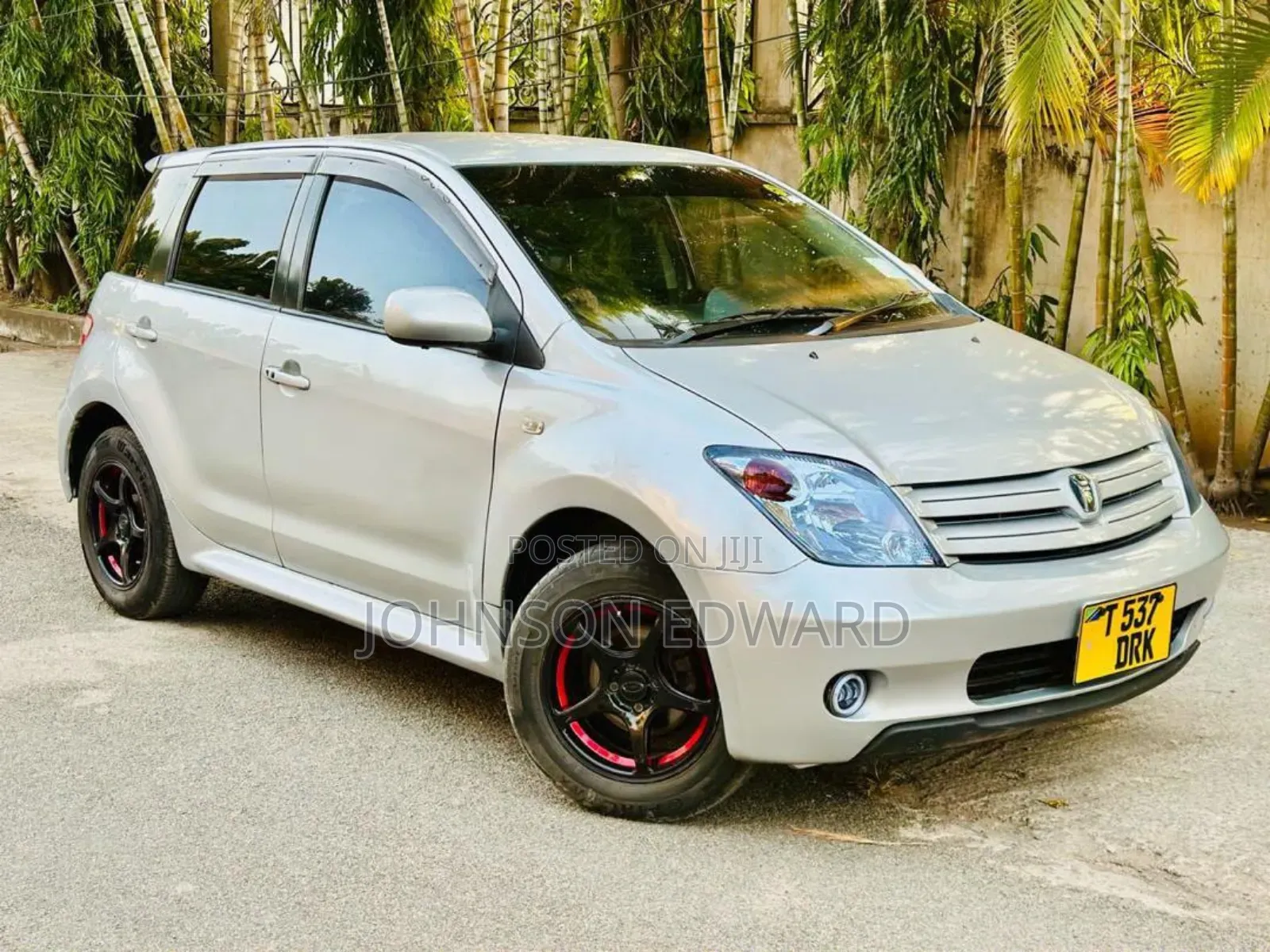 Toyota IST 2005 Silver